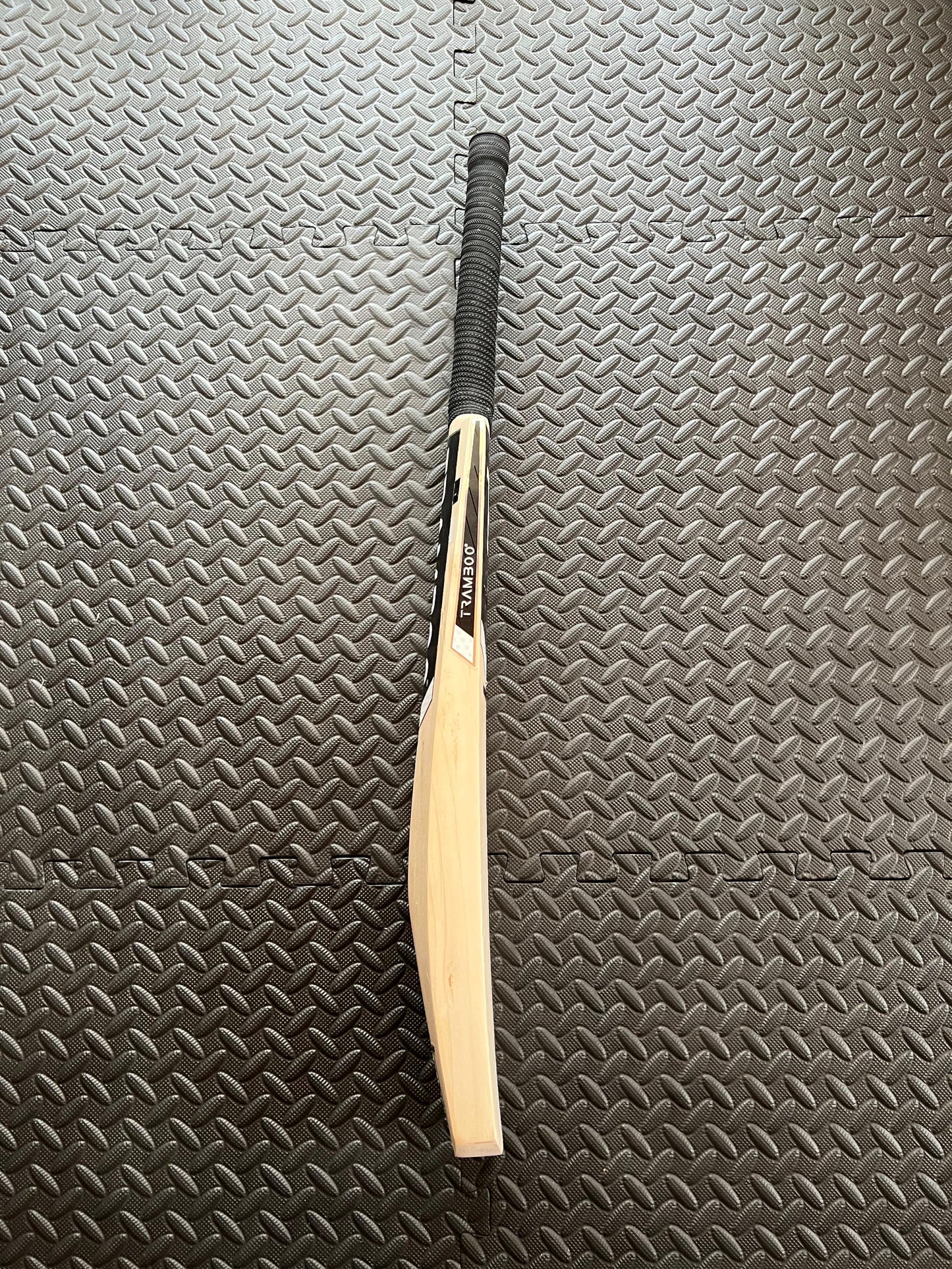 Tramboo Players Edition Leather Bat